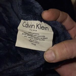 Calvin Klein Home bedspread, king size, dark charcoal gray, fleece, like new.